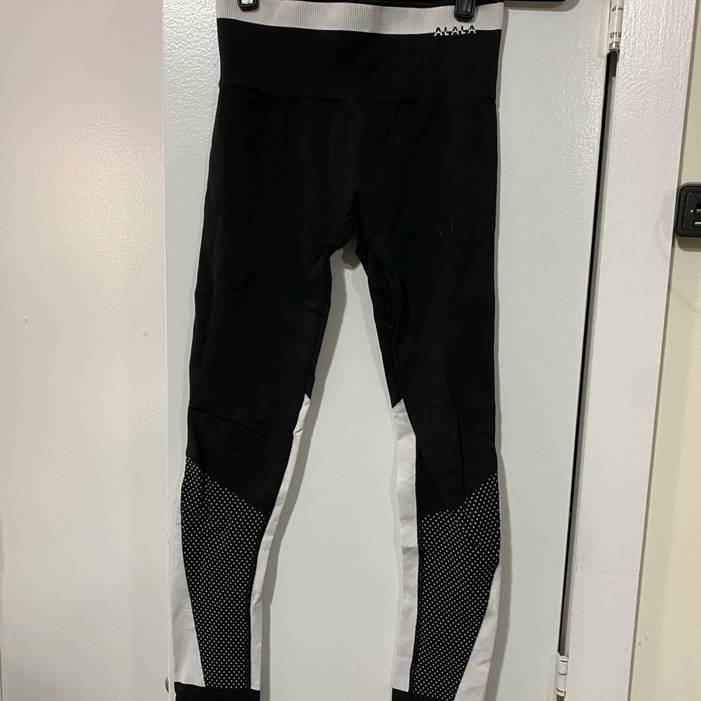 Alala Leggings